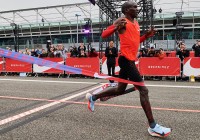 eliud kipchoge nike breaking2